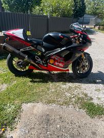 aprilia rsv 1000r 2001 sono 2 moto