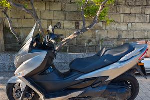 Suzuki Burgman 400 