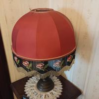 Lampada con paralume in stoffa