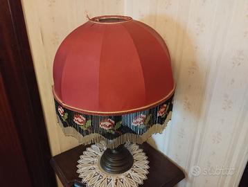 Lampada con paralume in stoffa