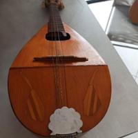 Mandolino napoletano realizzato a mano