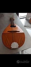 Mandolino napoletano realizzato a mano