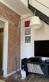 Lampada Tolomeo Artemide Mega da terra