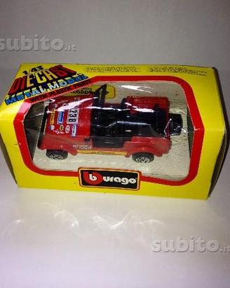 Jeep renegade 1/43 burago