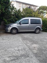 VW CADDY PERSONE / COSE
