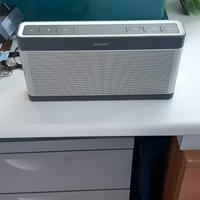 Bose bluetooth Soundlink speaker 3