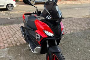 Aprilia sr gt 125