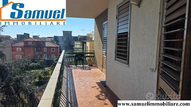 Giarre, appartamento da rimodernare con garage (CT