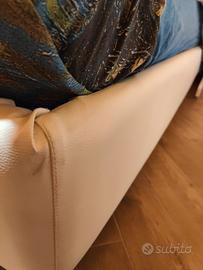 Letto in pelle bianco con contenitore 