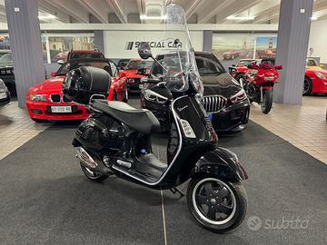 Piaggio Vespa 300 GTS Super i.e. 10.000KM