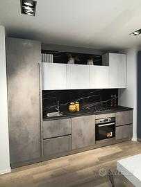 CUCINA COMPONIBILE COMPLETA DI ESPOSIZIONE