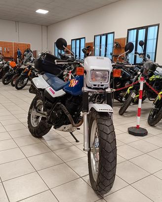 Yamaha TW 200 con bauletto