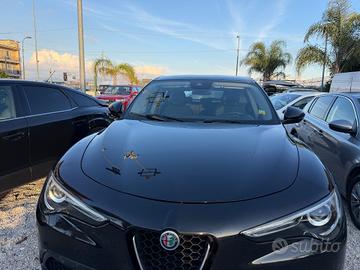 Alfa Romeo Stelvio 2.2 Turbodiesel 190 CV AT8 Q4 B