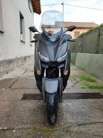 Yamaha Xmax 400