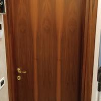 Porte in legno tinta noce