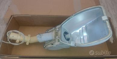 Riflettore faro industriale 