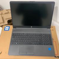 HP 250 G9 i5-1235U 15.6" FHD 16GB RAM 256GB NVMe