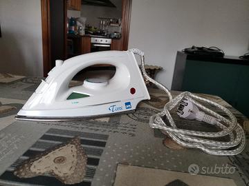 Ferro da stiro a vapore