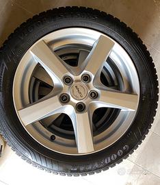 Cerchi in lega + Gomme 4 stagioni-Goodyear