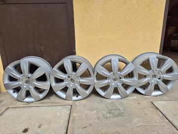 Cerchi in lega 6.5j x 16 et43 originali Renault