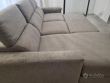 Divano Poltrone Sofà 3 posti con ChaiseLongue