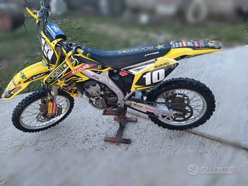 Suzuki Valenti RM-Z 250 - 2009