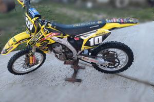 Suzuki Valenti RM-Z 250 - 2009