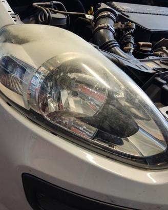Proiettore destro FIAT GRANDE PUNTO EVO del 2011