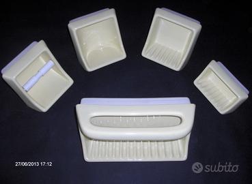 Set Accessori Bagno in Ceramica da Incasso