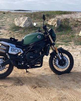 Benelli Leoncino 800 Trail
