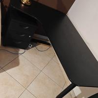 Scrivania Ikea BEKANT