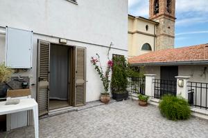 Luminoso appartamento con terrazzo e mansarda