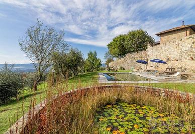 Splendido CASALE in PIETRA con PISCINA