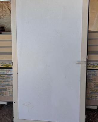 Porta in alluminio con telaio