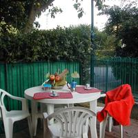 Alloggio con giardino vicino al mare