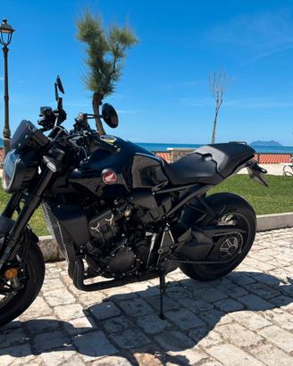Cb1000r 2025