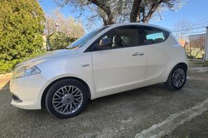 Lancia Ypsilon 1.3 MJT 16V 95 CV 5 porte S&S Gold