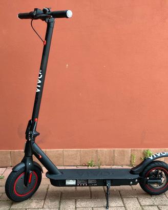 Monopattino elettrico vivo bike v30 con accessori