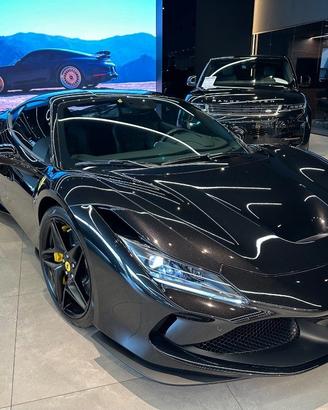 FERRARI F8 Tributo