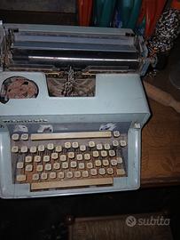 macchina da scrivere vintage 