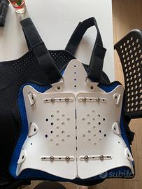 Busto corpetto ortopedico bivalva protettivo