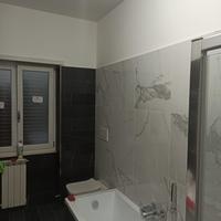 Pavimento e piastrelle bagno 180 euro