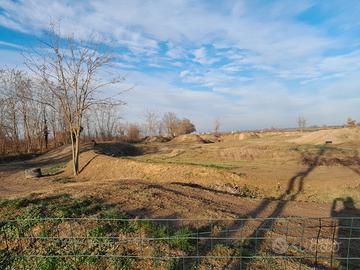 Terreno agricolo-pista privata-