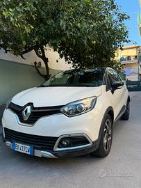 RENAULT CAPTUR R-LINK RUNWAY EDITION | 1.5 90CV