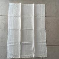 Asciugamano in tela con orlo a giorno