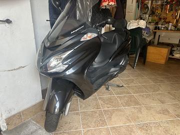 Yamaha Majesty 400