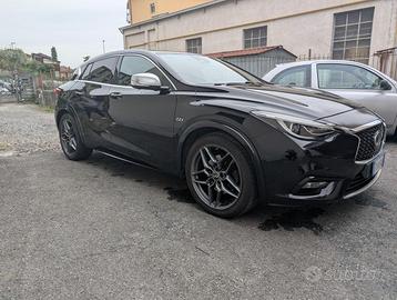 Infiniti Q30 2.2 AWD Cambio automatico