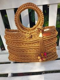 Borsetta in macramè marrone dorato