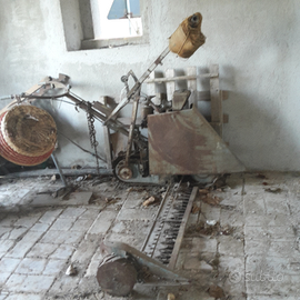 Moto Falciatrice d'epoca cingolata