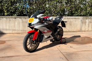 Yamaha yzf R125 Anniversary 60th